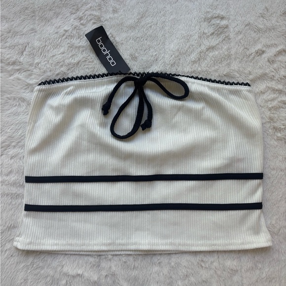 Boohoo White Tank Top with Black Trim - Picture 5 of 5